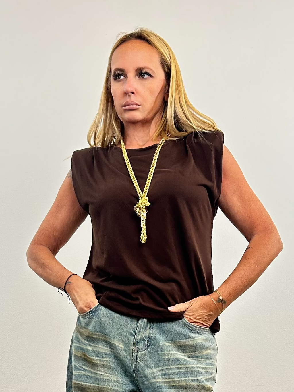 T-shirt spalline